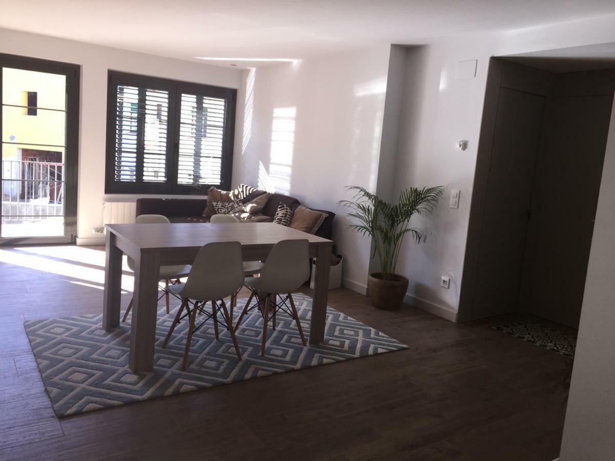 Apartamento Centrico En Олот Экстерьер фото