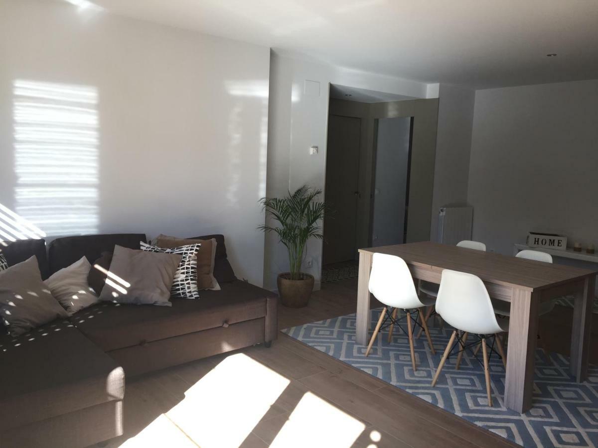 Apartamento Centrico En Олот Экстерьер фото